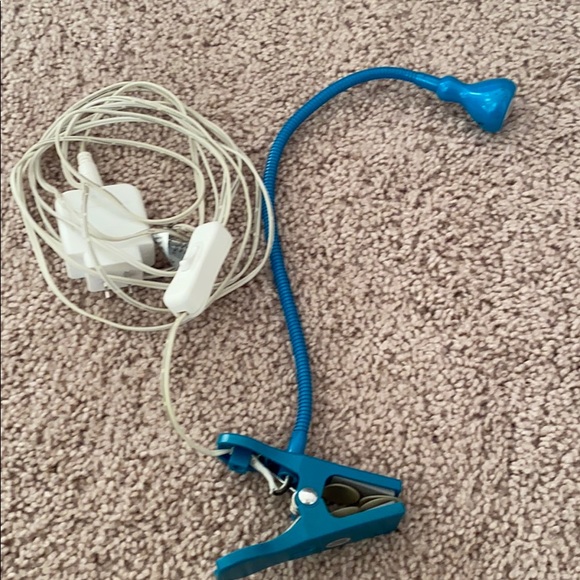 Adjustable reading light.